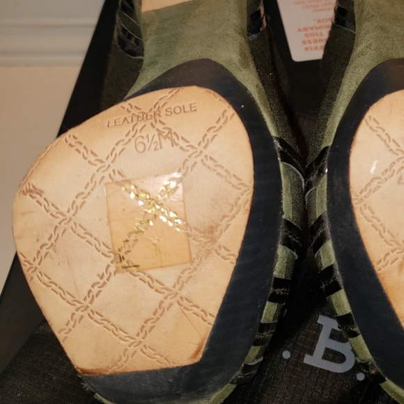 L.A.M.B. Glance Platform Booties - Picture 5 of 7